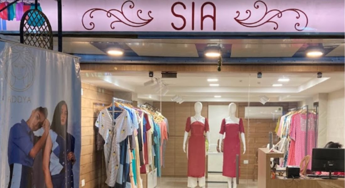 What Kind of Convenience Does an Online Store Offer Over Physical Shops?